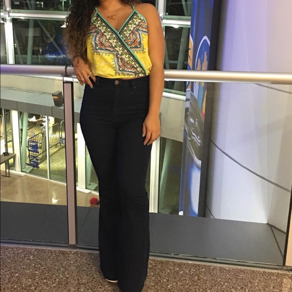 2x$5✨ Yellow crop top